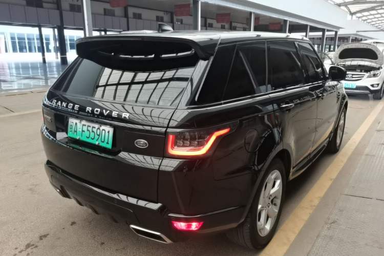 Used Land Rover Range SportNew Energy 2019 P400e HSE Rear Right 45 Deg
