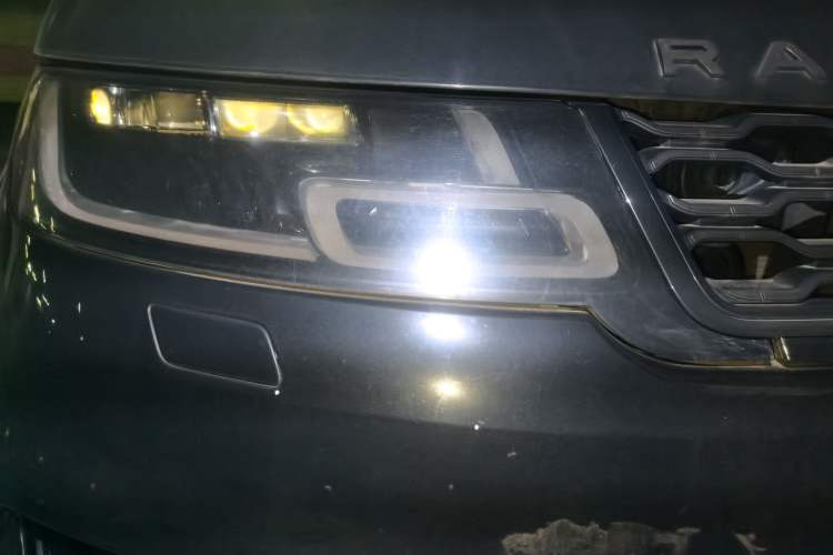 Used Land Rover Range SportNew Energy 2019 P400e HSE Right Front Headlight
