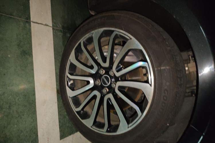 Used Land Rover Range SportNew Energy 2019 P400e HSE Right Front Wheel Hub