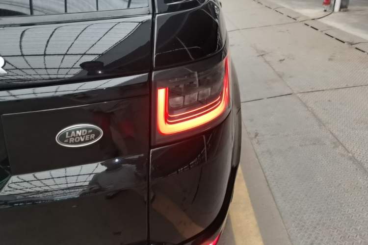 Used Land Rover Range SportNew Energy 2019 P400e HSE Right Rear Taillight