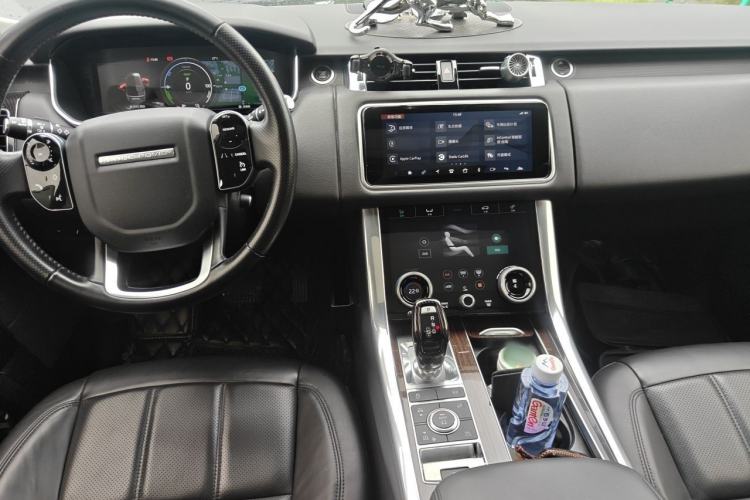 Used Land Rover Range SportNew Energy 2019 P400e HSE Center Console