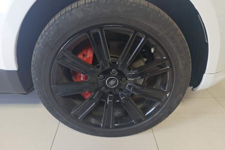 Used Land Rover Range SportNew Energy 2019 P400e SE Right Front Wheel Hub