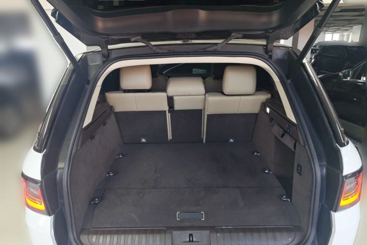 Used Land Rover Range SportNew Energy 2019 P400e SE Trunk