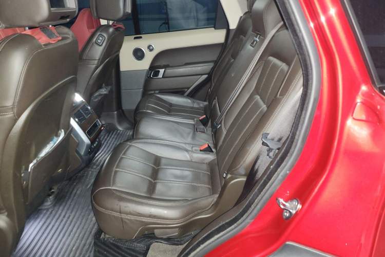 Used Land Rover Range SportNew Energy 2019 P400e HSE Left Rear Seat