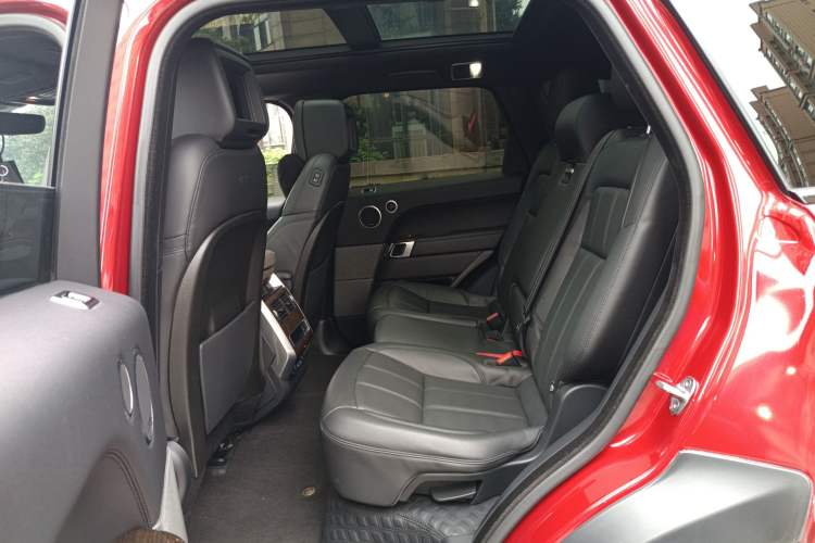 Used Land Rover Range SportNew Energy 2019 P400e HSE Left Rear Seat