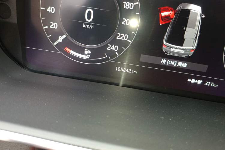 Used Land Rover Range SportNew Energy 2019 P400e HSE Odometer Close Up