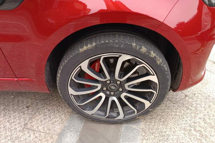 Used Land Rover Range SportNew Energy 2019 P400e HSE Right Front Wheel Hub