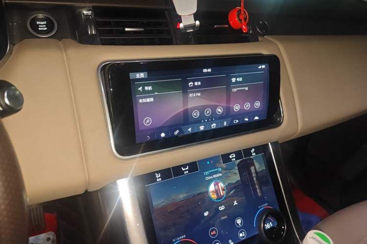 Used Land Rover Range SportNew Energy 2019 P400e SE Audio And AC Panel