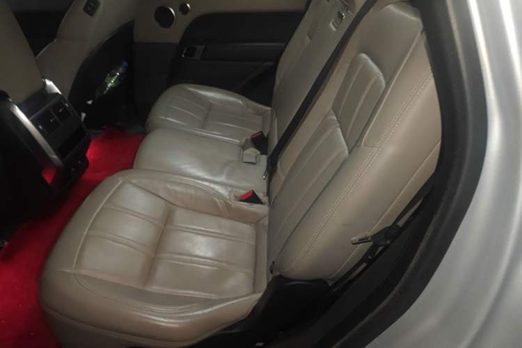 Used Land Rover Range SportNew Energy 2019 P400e SE Left Rear Seat