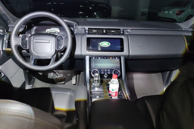Used Land Rover Range SportNew Energy 2019 P400e HSE Center Console