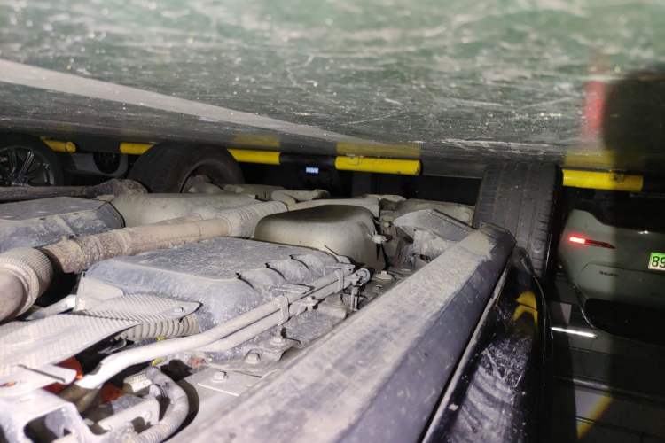Used Land Rover Range SportNew Energy 2019 P400e HSE Chassis Front Right