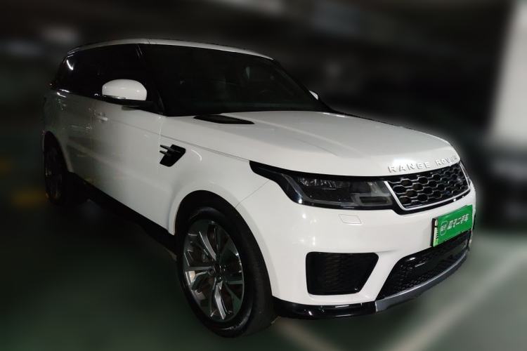 Used Land Rover Range SportNew Energy 2019 P400e HSE Front Right 45 Deg