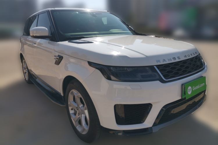Used Land Rover Range SportNew Energy 2019 P400e SE Front Right 45 Deg