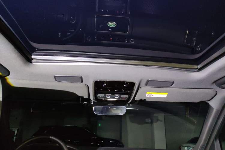 Used Land Rover Range SportNew Energy 2019 P400e HSE Headliner