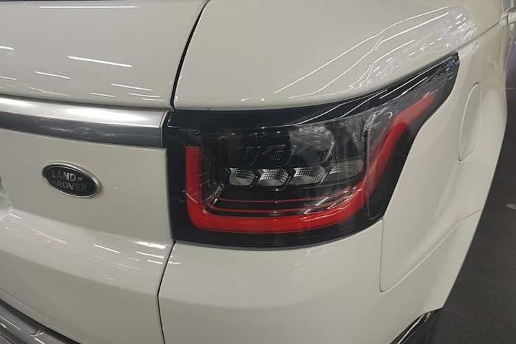 Used Land Rover Range SportNew Energy 2019 P400e HSE Right Rear Taillight