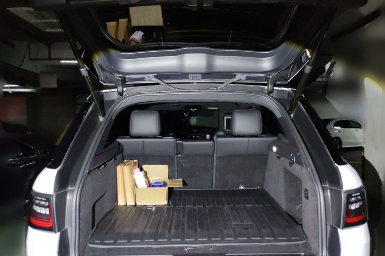 Used Land Rover Range SportNew Energy 2019 P400e HSE Trunk