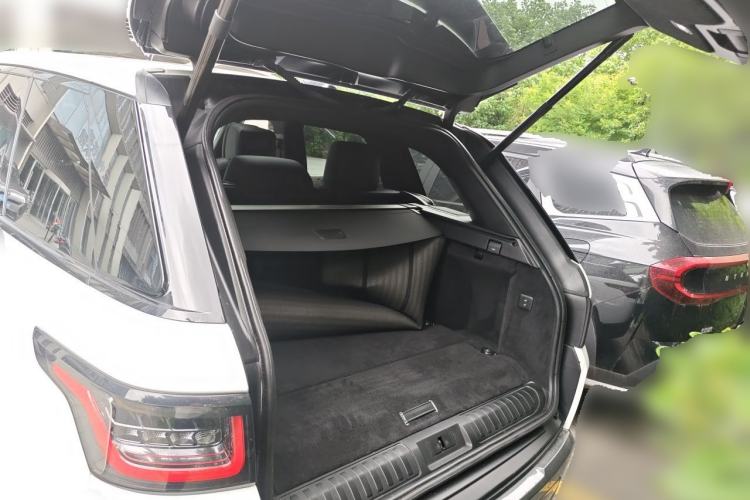 Used Land Rover Range SportNew Energy 2019 P400e HSE Trunk