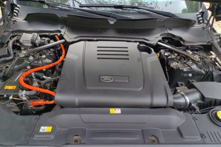 Used Land Rover Range SportNew Energy 2020 P400e SE Engine Bay