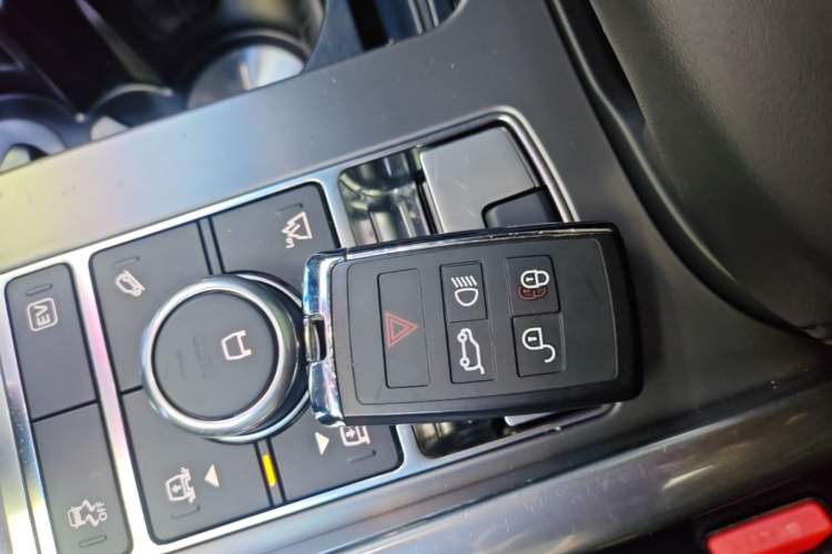 Used Land Rover Range SportNew Energy 2020 P400e SE Interior 1