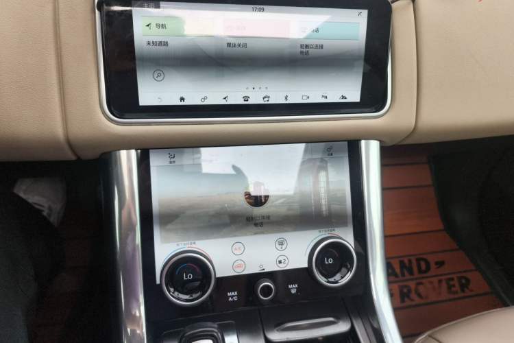 Used Land Rover Range SportNew Energy 2020 P400e SE Audio And AC Panel