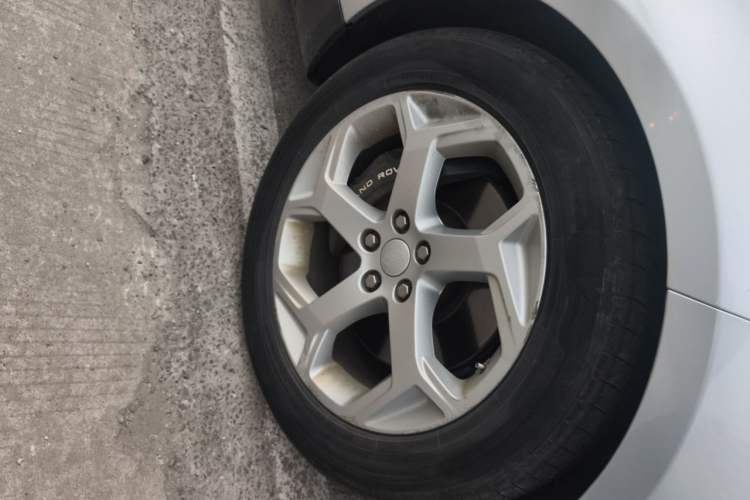 Used Land Rover Range SportNew Energy 2020 P400e SE Right Front Wheel Hub