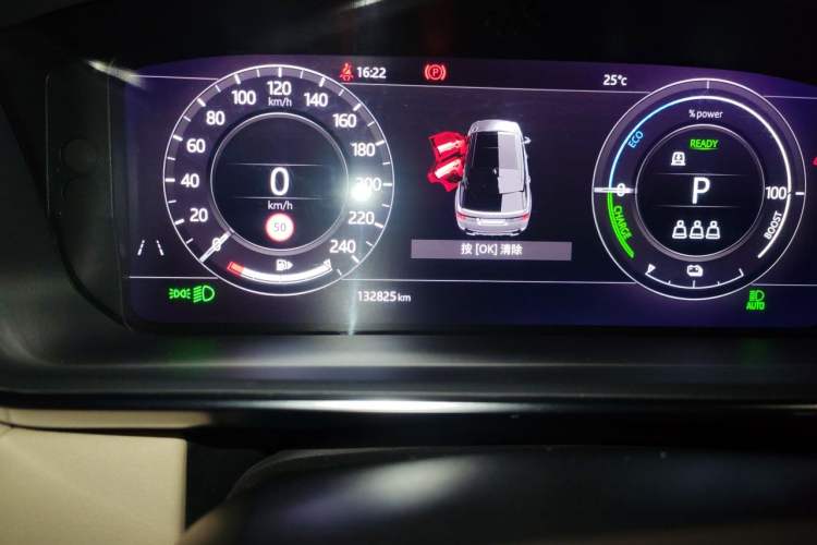 Used Land Rover Range SportNew Energy 2020 P400e SE Odometer Close Up