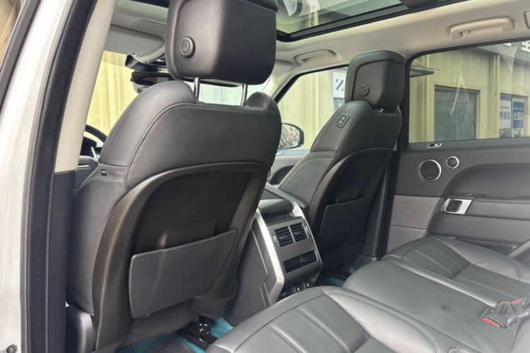 Used Land Rover Range SportNew Energy 2020 P400e SE Interior 6