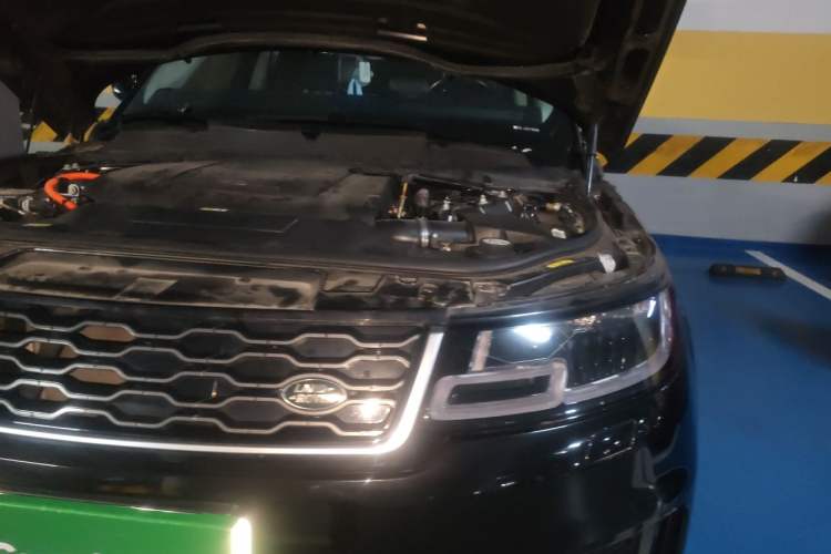 Used Land Rover Range SportNew Energy 2021 P400e SE Engine Bay Left