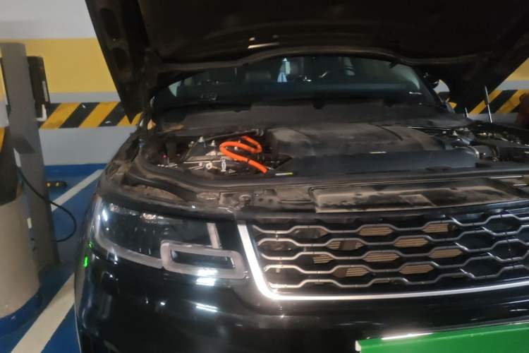 Used Land Rover Range SportNew Energy 2021 P400e SE Engine Bay Right