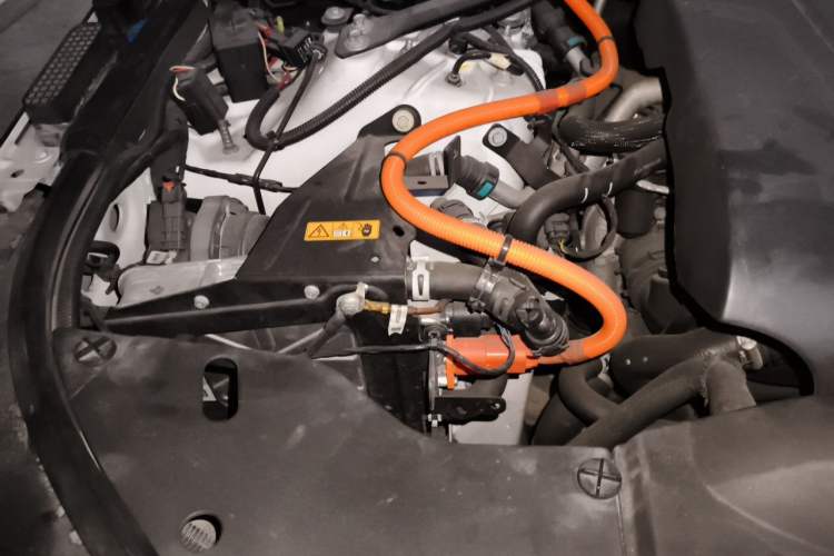 Used Land Rover Range SportNew Energy 2021 P400e SE Engine Bay Right