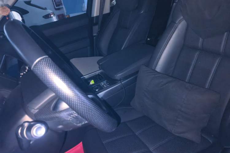 Used Land Rover Range SportNew Energy 2021 P400e SE Left Front Seat