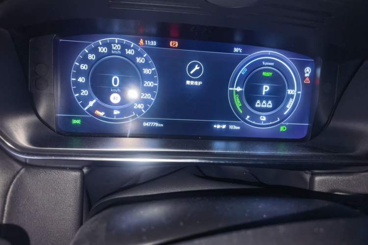 Used Land Rover Range SportNew Energy 2021 P400e SE Odometer Close Up