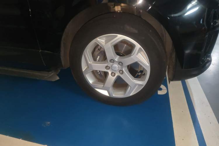 Used Land Rover Range SportNew Energy 2021 P400e SE Right Front Wheel Hub