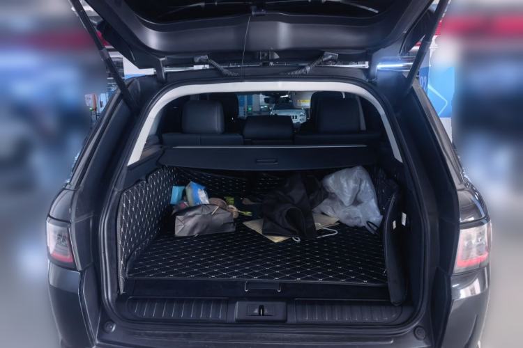 Used Land Rover Range SportNew Energy 2021 P400e SE Trunk