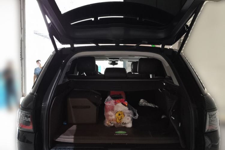 Used Land Rover Range SportNew Energy 2021 P400e SE Trunk