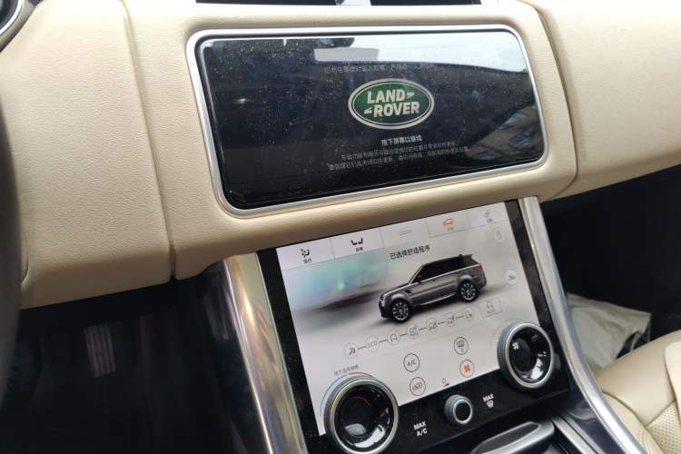 Used Land Rover Range SportNew Energy 2021 P400e SE Audio And AC Panel