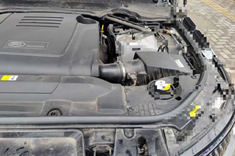 Used Land Rover Range SportNew Energy 2021 P400e SE Engine Bay Left