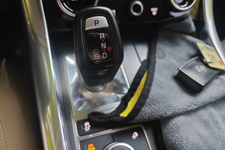 Used Land Rover Range SportNew Energy 2021 P400e SE Gear Lever