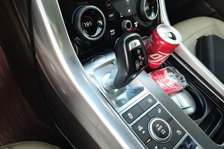 Used Land Rover Range SportNew Energy 2021 P400e SE Gear Lever