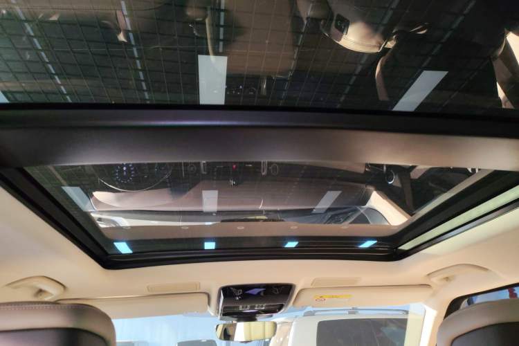Used Land Rover Range SportNew Energy 2021 P400e SE Headliner