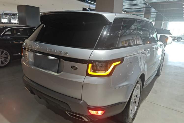 Used Land Rover Range SportNew Energy 2021 P400e SE Rear Right 45 Deg