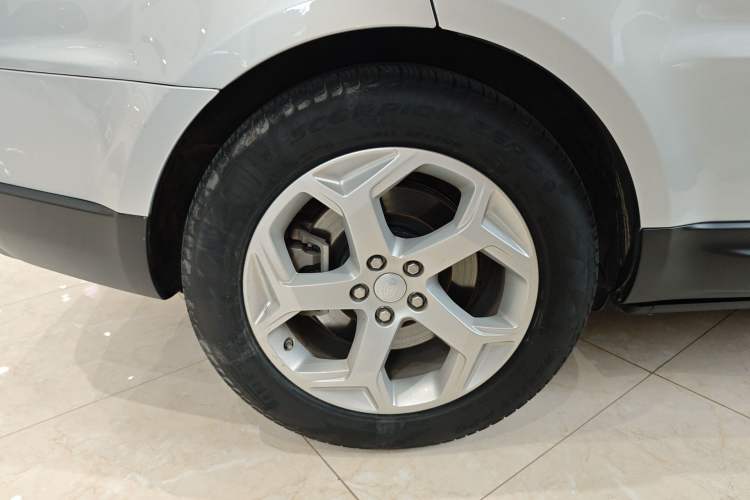 Used Land Rover Range SportNew Energy 2021 P400e SE Right Rear Wheel Hub