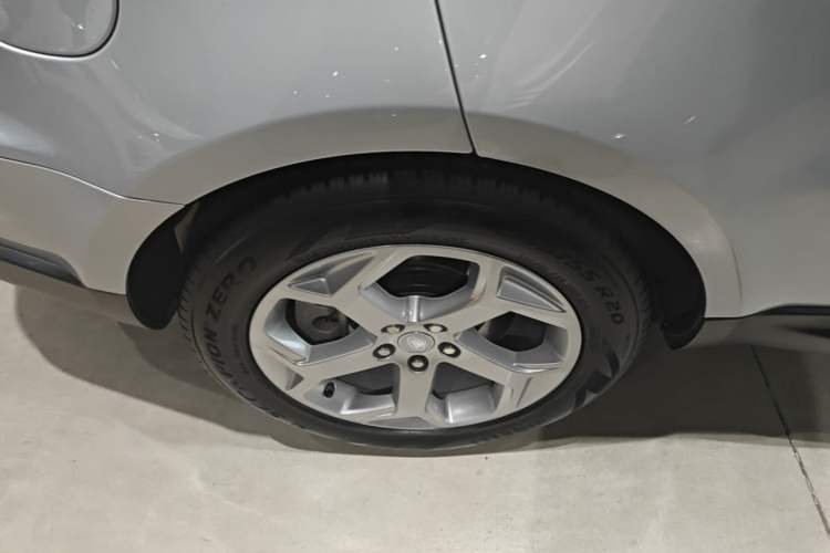 Used Land Rover Range SportNew Energy 2021 P400e SE Right Rear Wheel Hub