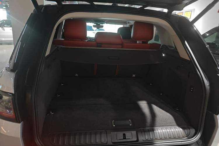 Used Land Rover Range SportNew Energy 2021 P400e SE Trunk