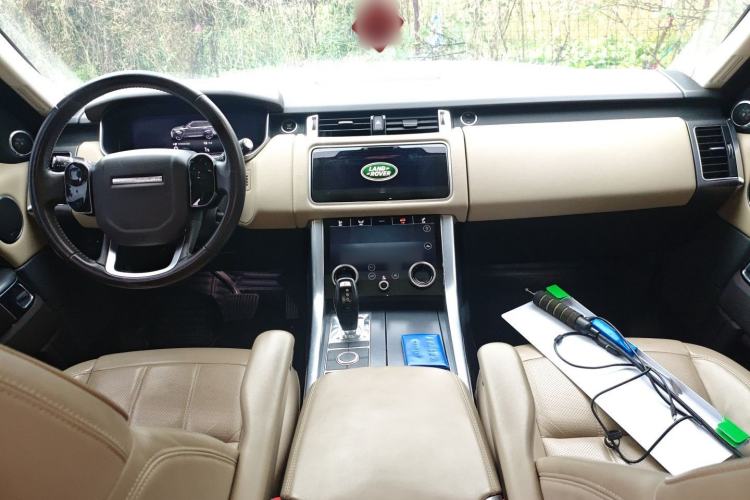 Used Land Rover Range SportNew Energy 2021 P400e SE Center Console