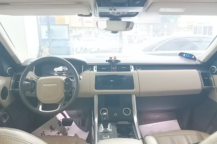 Used Land Rover Range SportNew Energy 2021 P400e SE Center Console