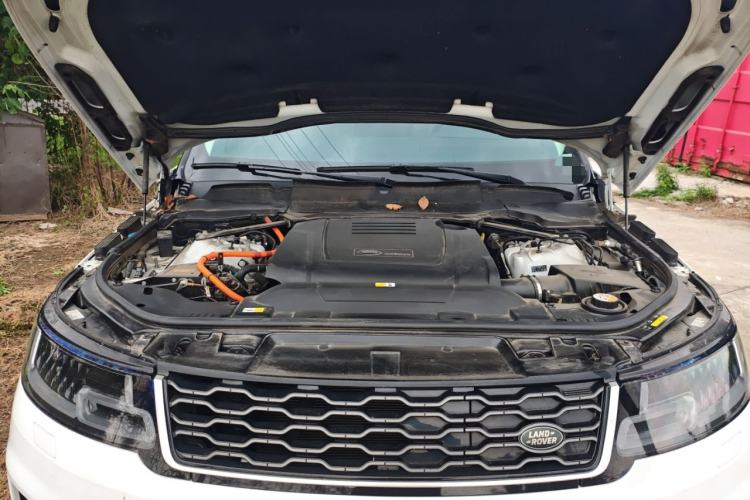 Used Land Rover Range SportNew Energy 2021 P400e SE Engine Bay