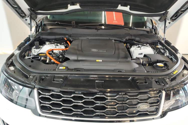 Used Land Rover Range SportNew Energy 2021 P400e SE Engine Bay