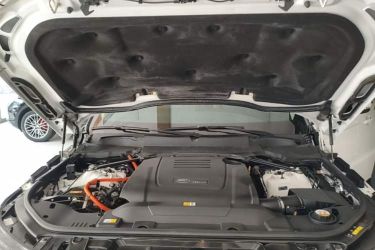 Used Land Rover Range SportNew Energy 2021 P400e SE Engine Bay