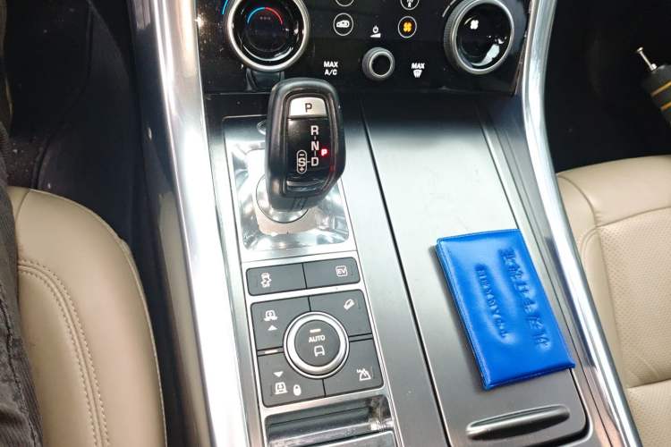 Used Land Rover Range SportNew Energy 2021 P400e SE Gear Lever